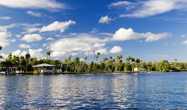 Crystal clear waters and boating in Citrus County